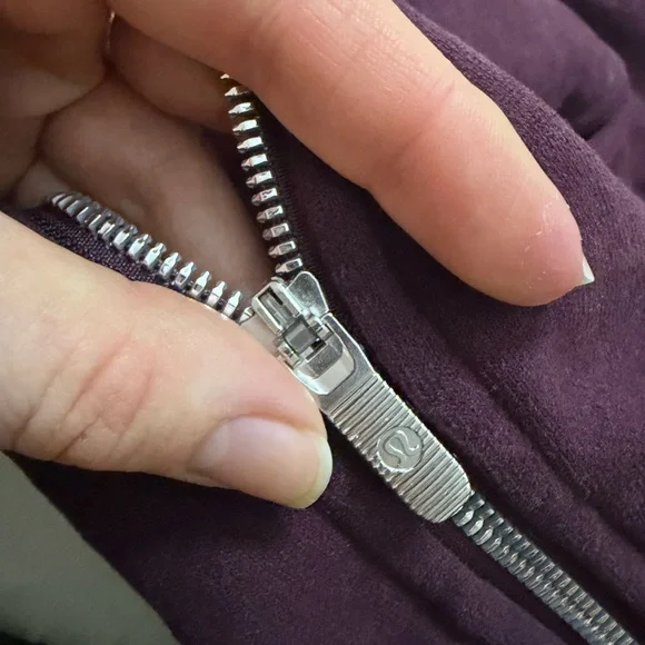 Lululemon - Radiant Jacket II - Picture 9 of 11